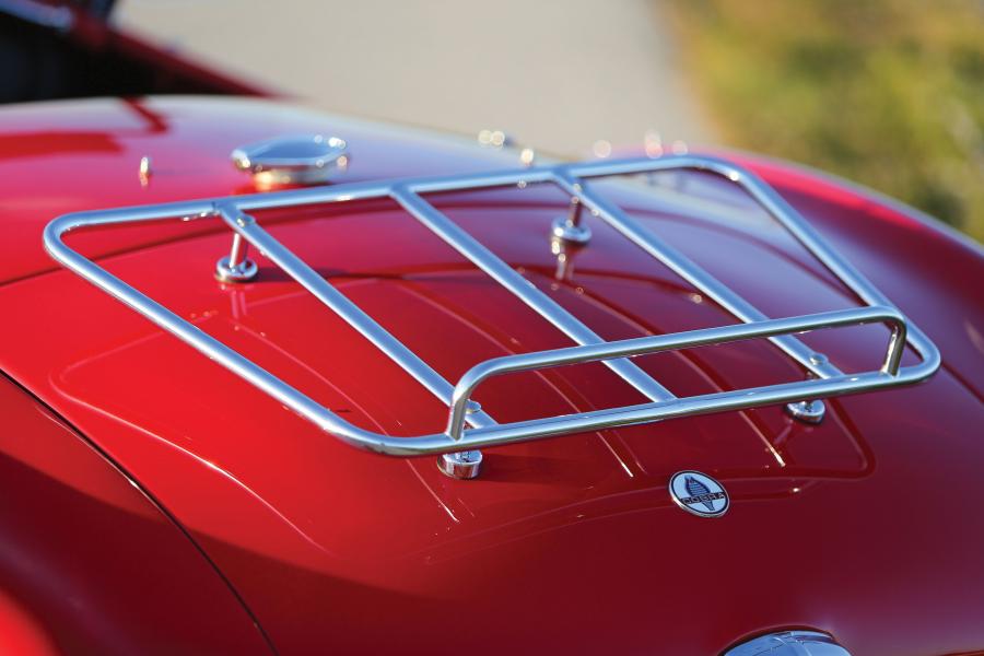 Детали экстерьера Shelby Cobra 289 (CSX 2442) 1965 года  (фото 35 из 40)